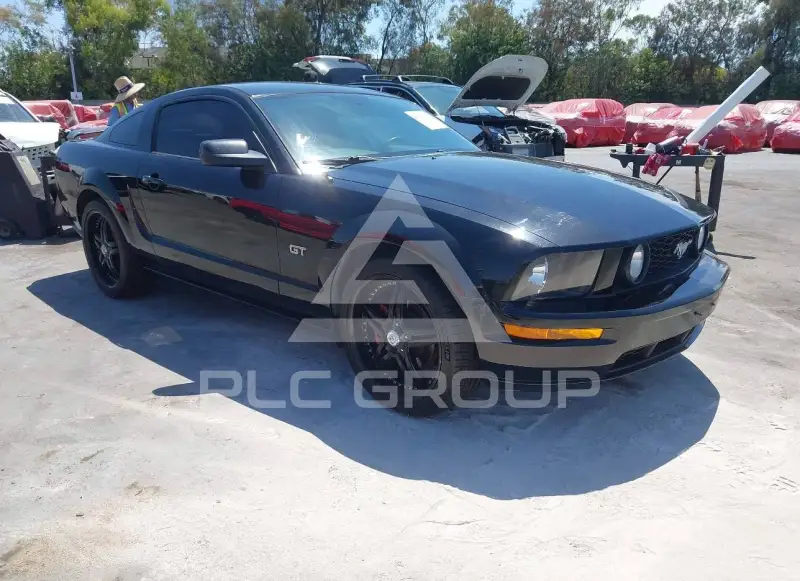 2006 Ford MUSTANG photo