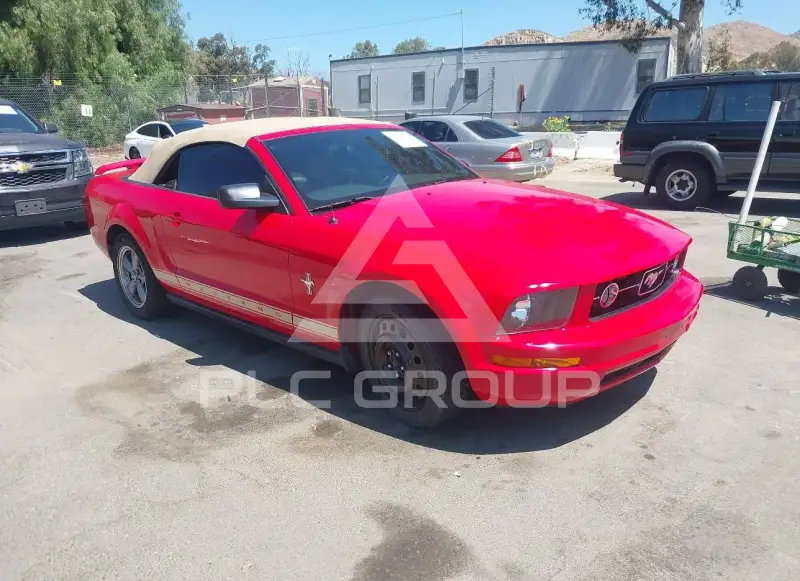 2006 Ford MUSTANG фото
