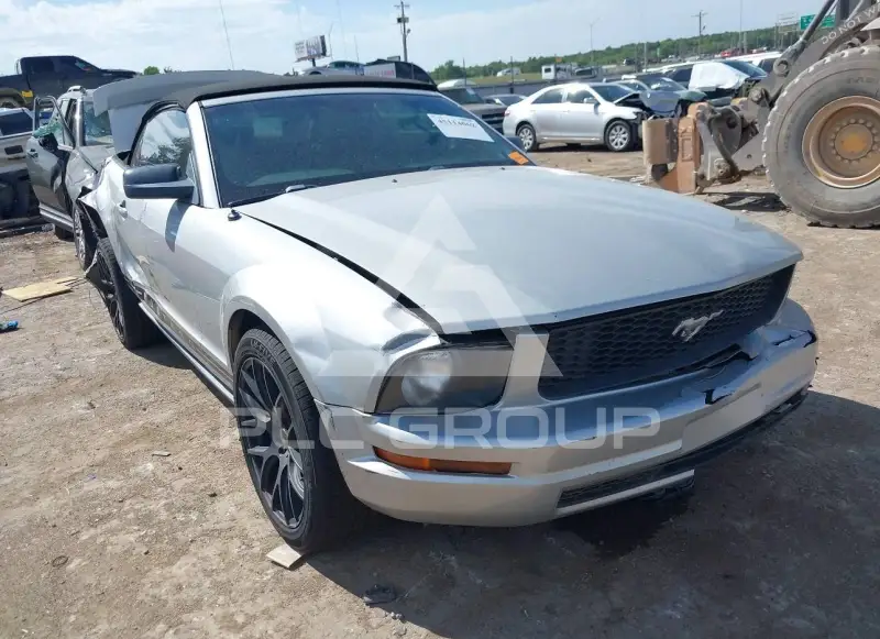 2006 Ford MUSTANG фото