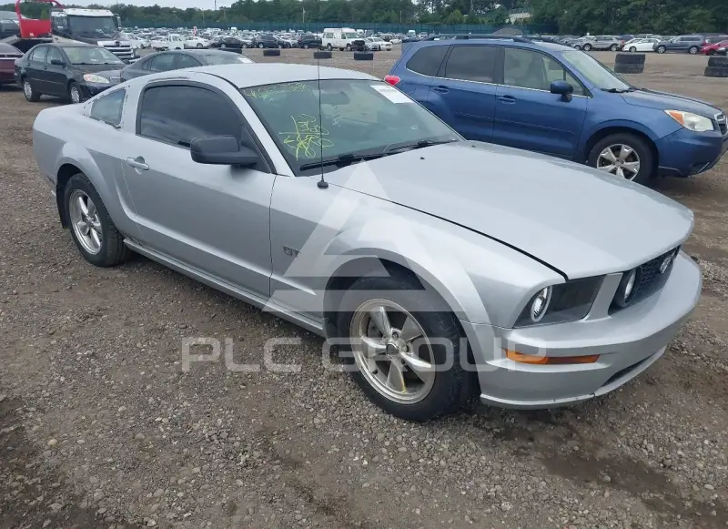 2006 Ford MUSTANG photo
