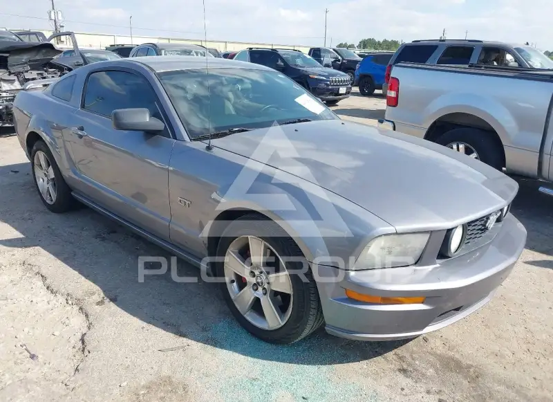 2006 Ford MUSTANG фото