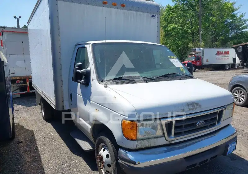 2006 Ford E-350 фото