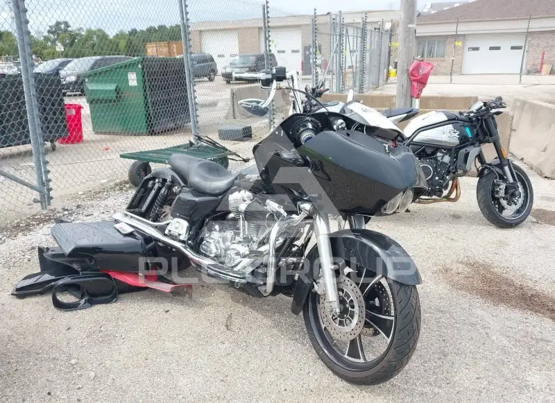 2007 Harley-Davidson FLTR photo