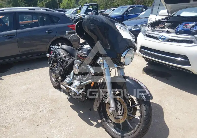 2007 Harley-Davidson FLHX photo