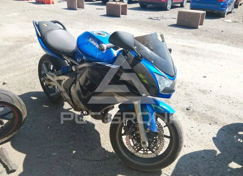 2007 Kawasaki EX650 фото