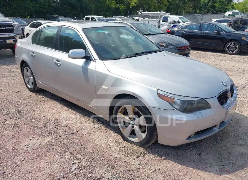 2007 BMW 525 photo