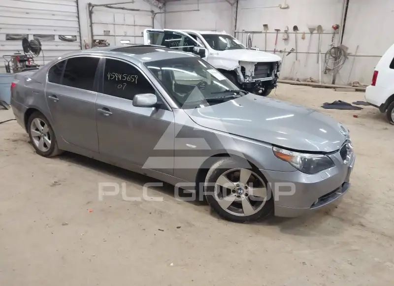 2007 BMW 525 photo
