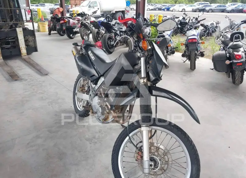 2007 Suzuki DR photo