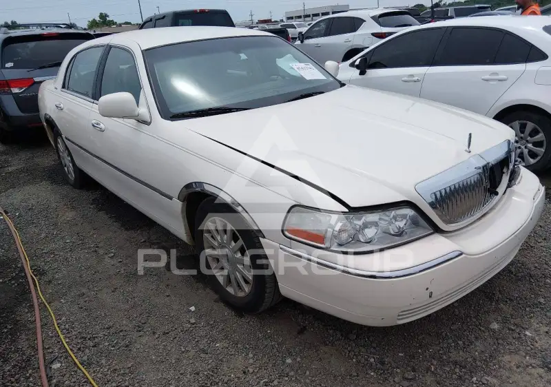 2007 Lincoln Town фото