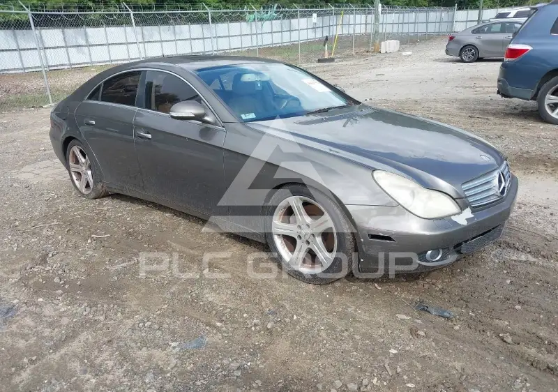 2007 Mercedes Benz CLS 500 фото