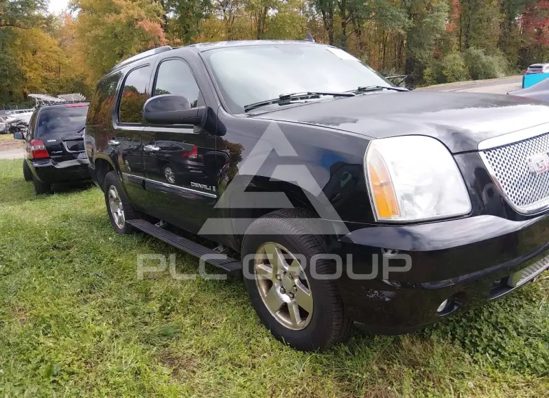2007 GMC YUKON фото