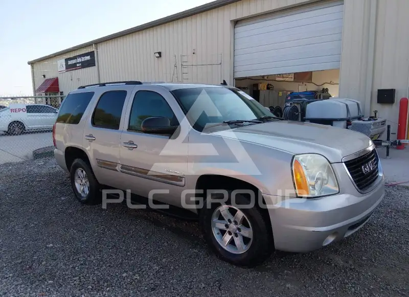 2007 GMC YUKON фото