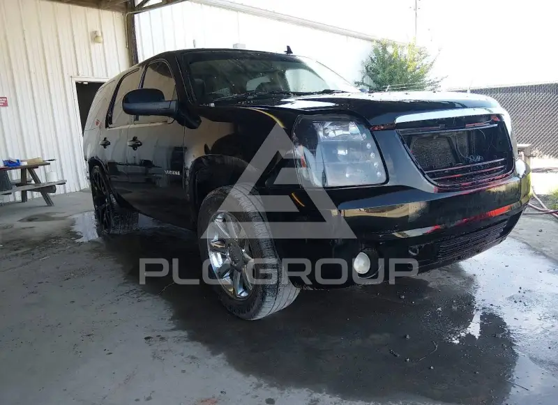 2007 GMC YUKON фото