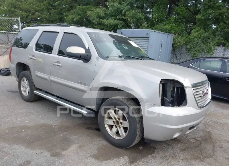2007 GMC YUKON фото