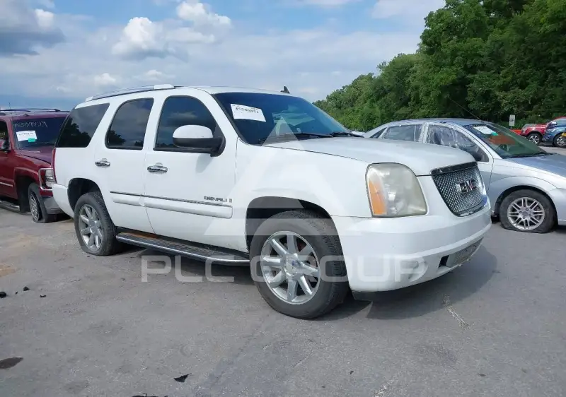 2007 GMC YUKON фото
