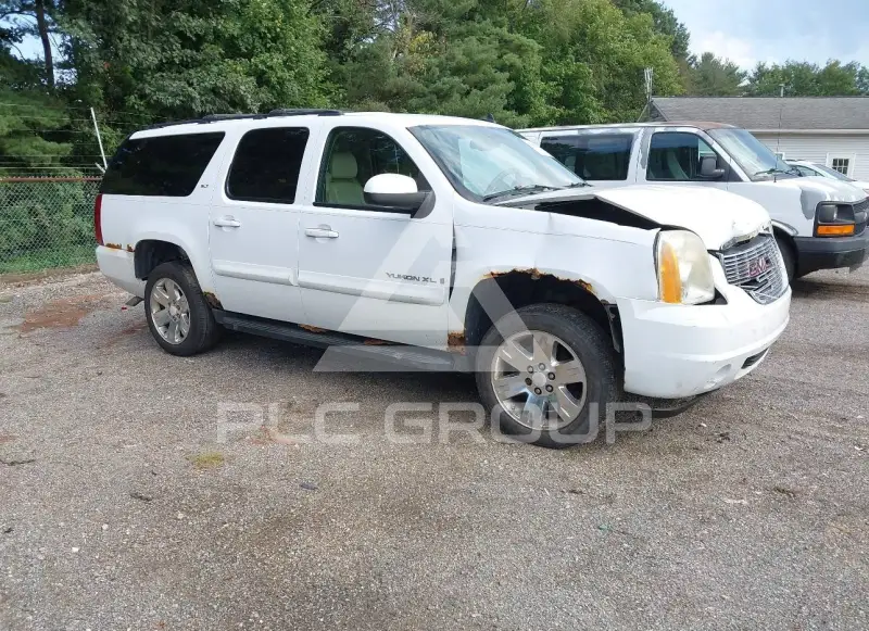 2007 GMC YUKON фото