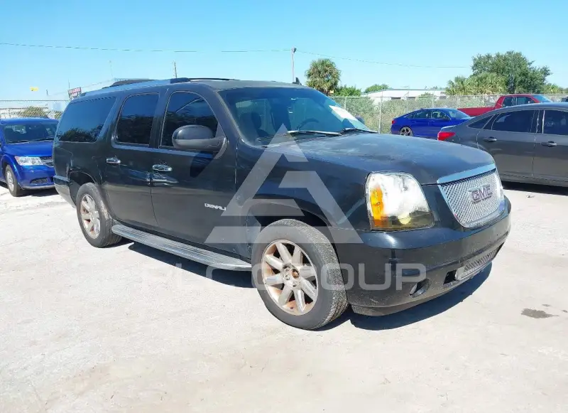 2007 GMC YUKON фото