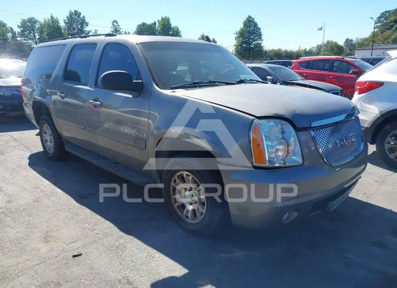 2007 GMC YUKON фото