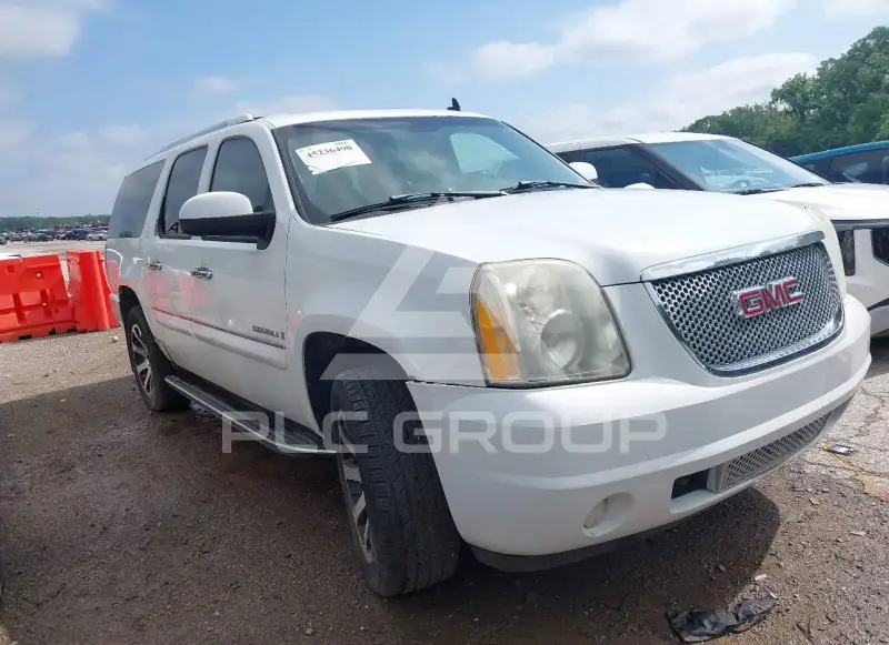 2007 GMC YUKON фото