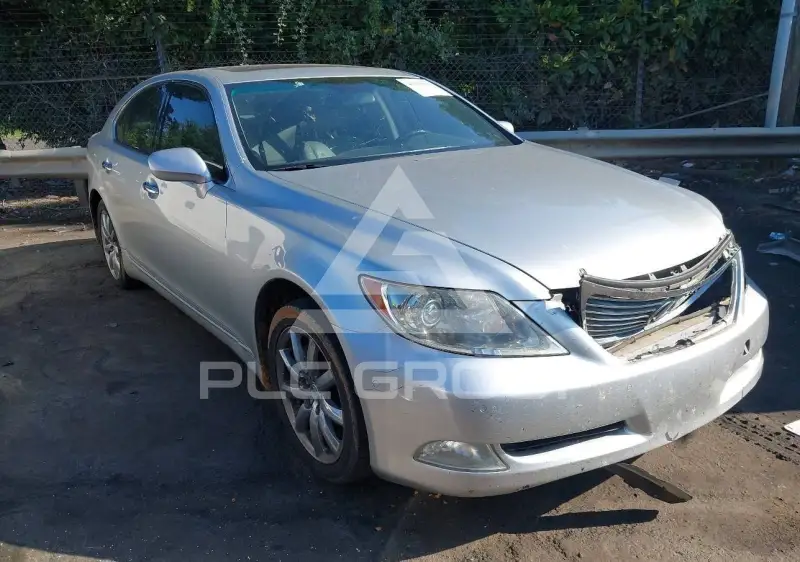 2007 Lexus LS460 photo
