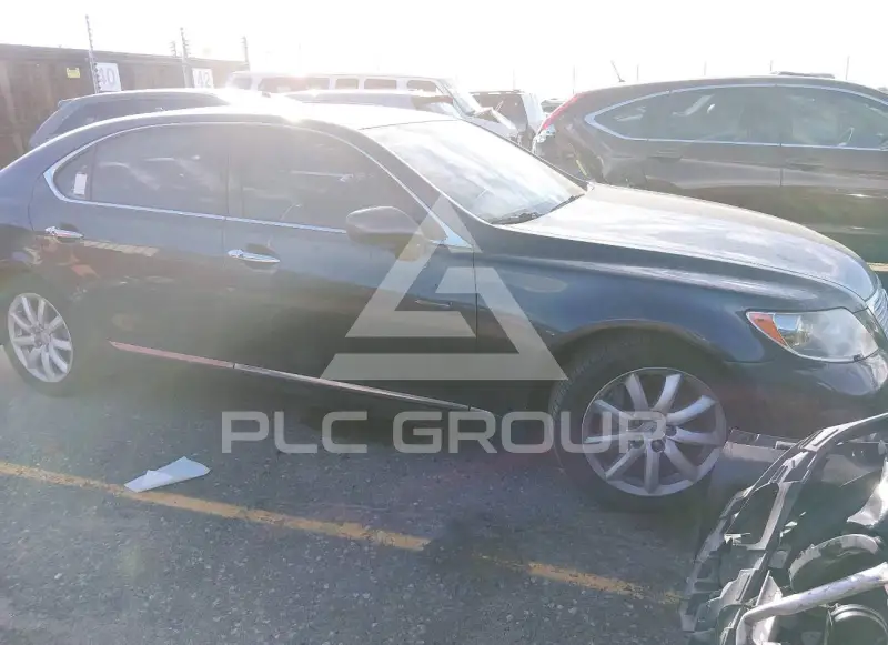 2007 Lexus LS460 photo