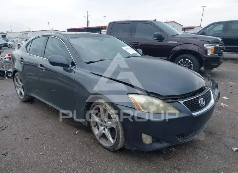 2007 Lexus IS350 photo
