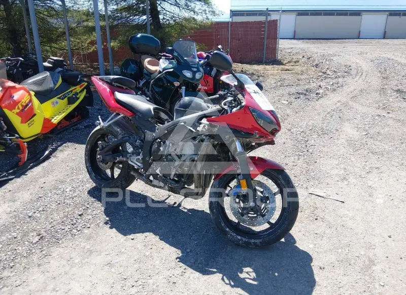 2007 Yamaha YZFR6 photo