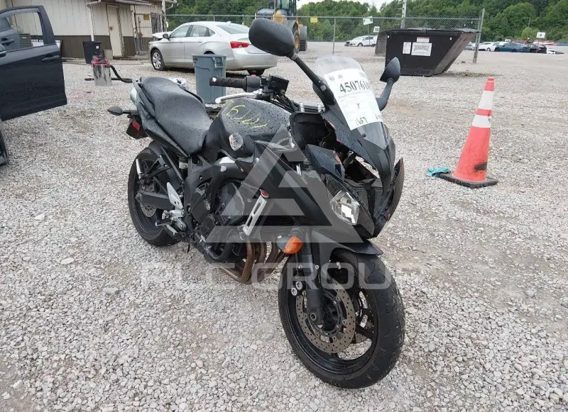 2007 Yamaha FZ6 фото