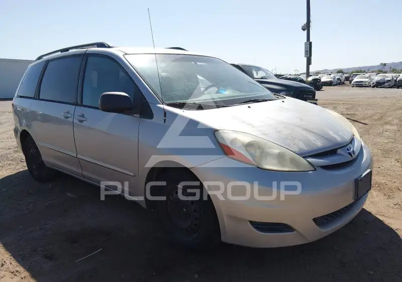 2007 Toyota SIENNA photo