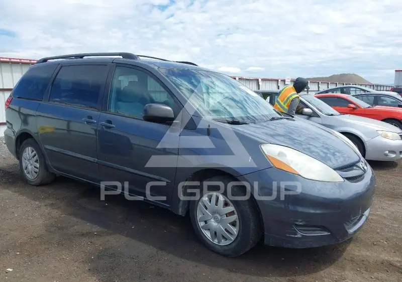 2007 Toyota SIENNA photo