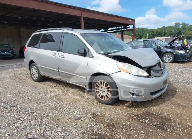 2007 Toyota SIENNA photo