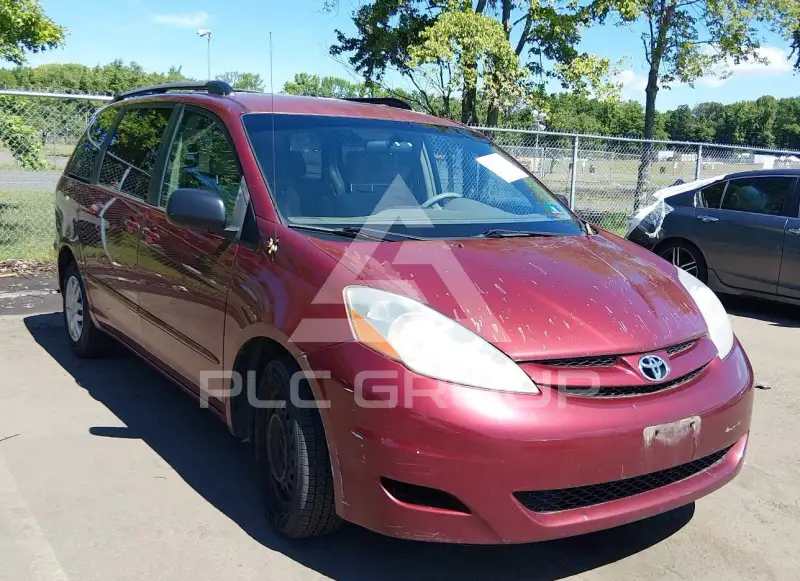 2007 Toyota SIENNA photo