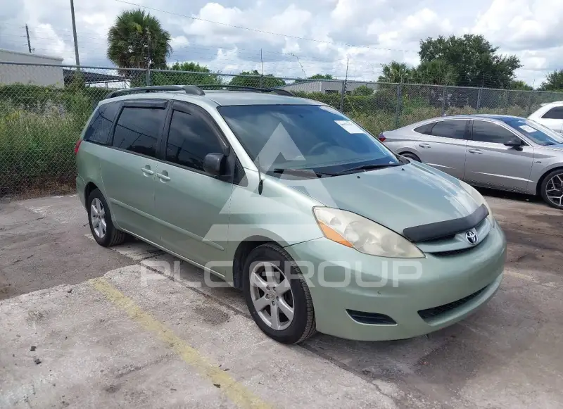 2007 Toyota SIENNA photo