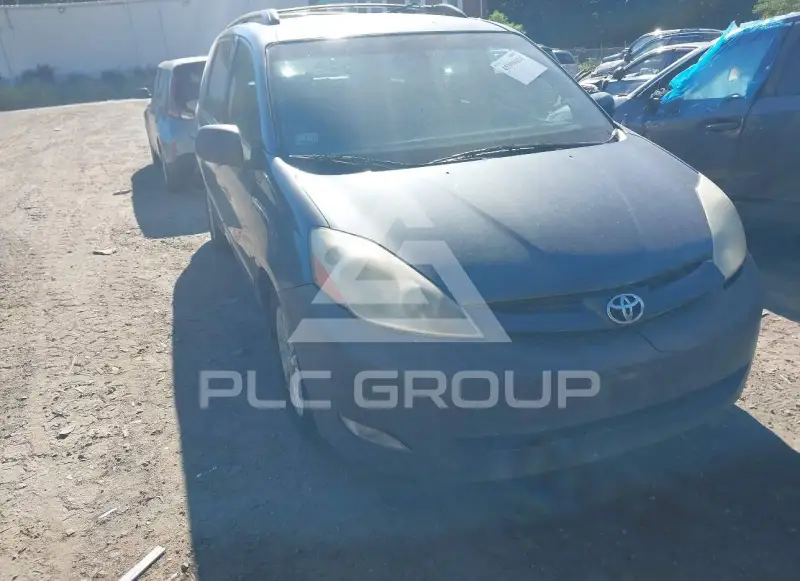 2007 Toyota SIENNA photo