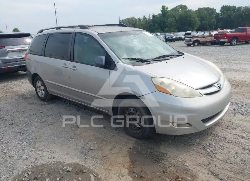 2007 Toyota SIENNA photo