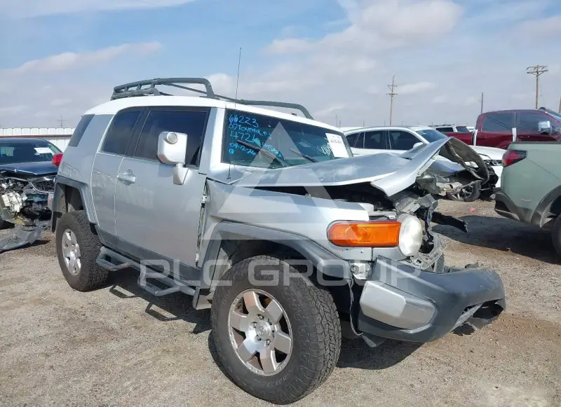 2007 Toyota FJ Cruiser фото