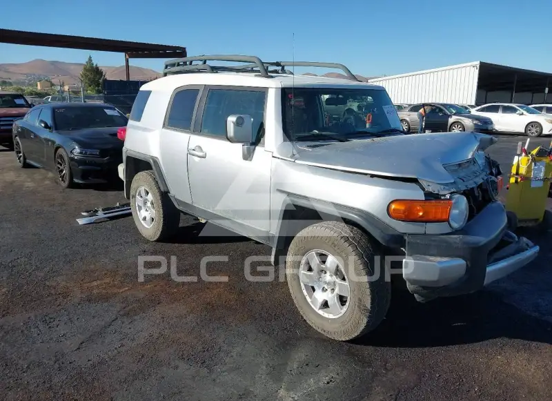 2007 Toyota FJ Cruiser photo