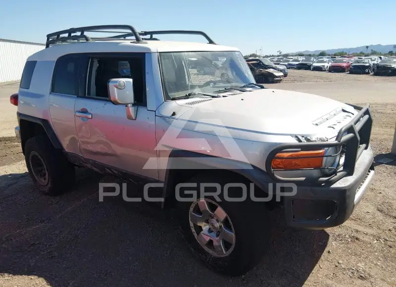 2007 Toyota FJ Cruiser photo