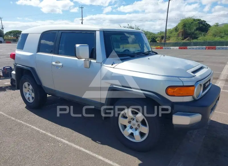 2007 Toyota FJ Cruiser photo