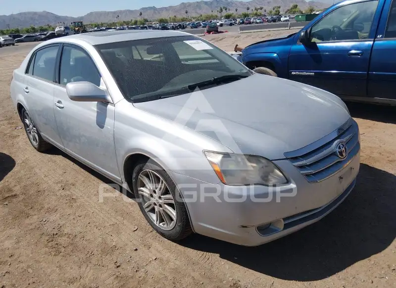 2007 Toyota AVALON photo