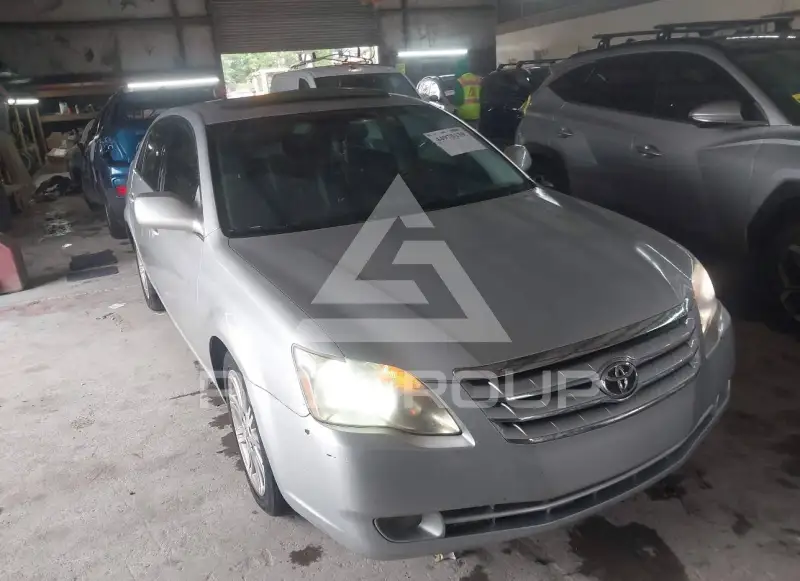 2007 Toyota AVALON photo
