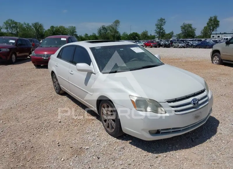 2007 Toyota AVALON фото