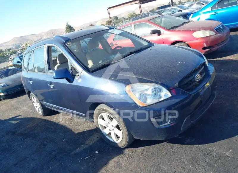 2007 KIA Rondo photo