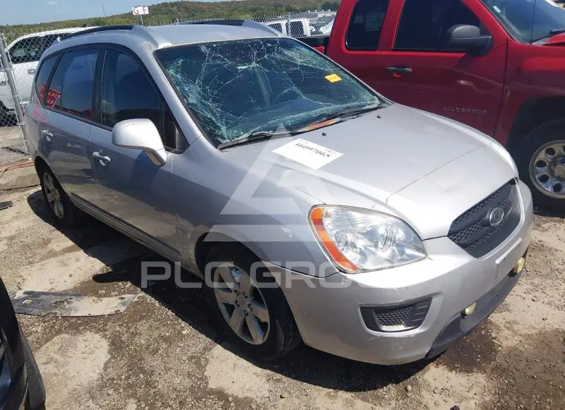 2007 KIA Rondo photo
