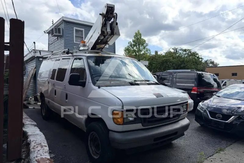2007 Ford E-350 фото