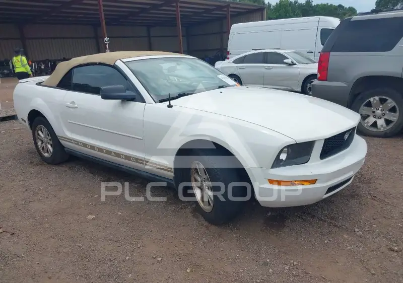 2007 Ford MUSTANG фото