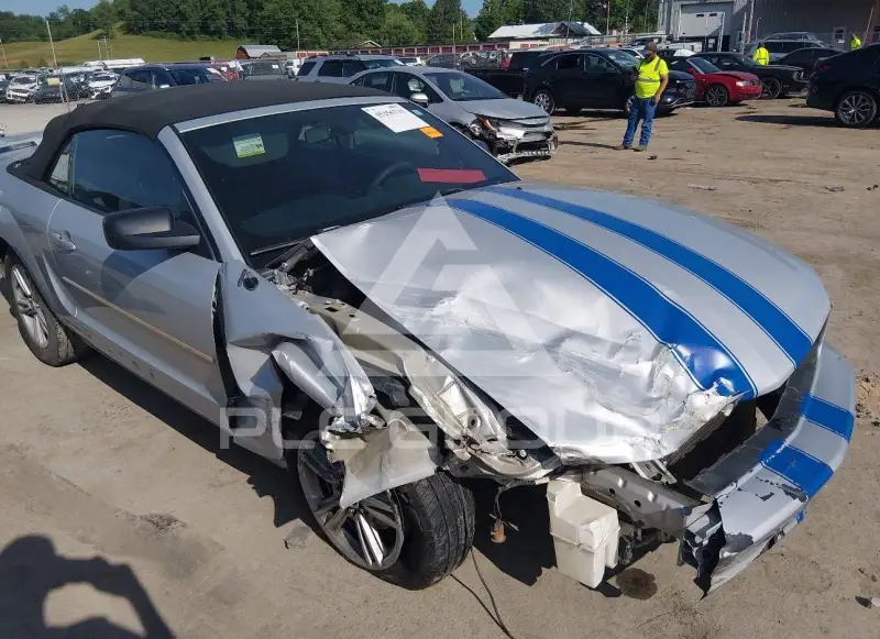 2007 Ford MUSTANG photo