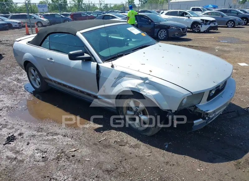 2007 Ford MUSTANG фото