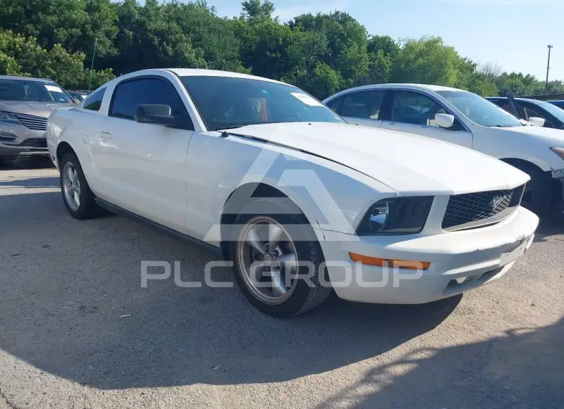 2007 Ford MUSTANG фото