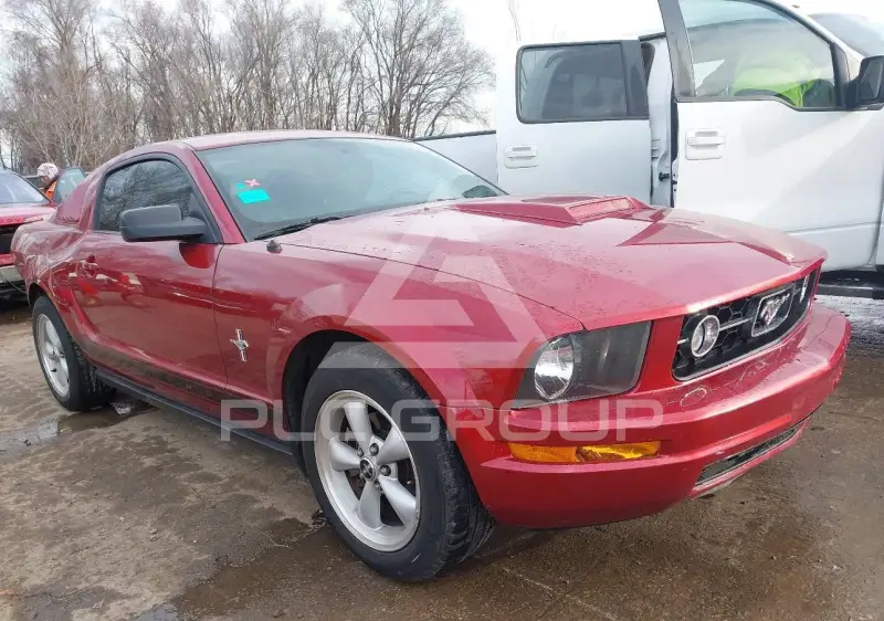 2007 Ford MUSTANG фото